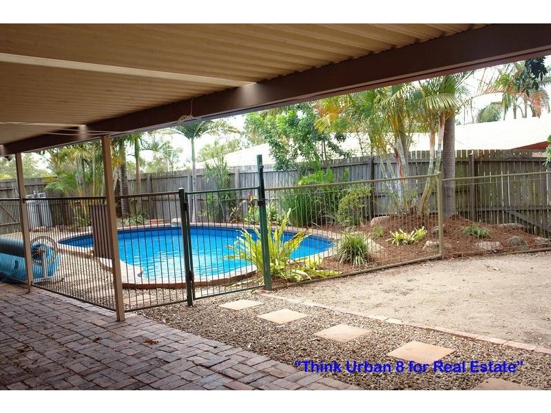 2 Lowan Street, Bellbowrie QLD 4070